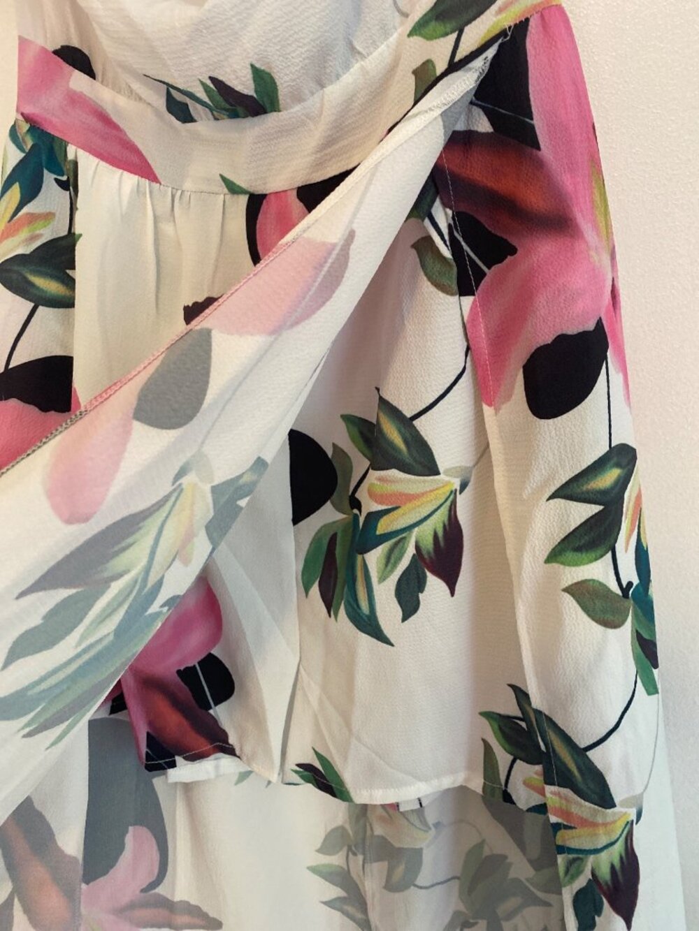 Parisian Floral Maxi Dress/Romper With Square Neckline, Flutter Sleeves Size S - Picture 2 of 9